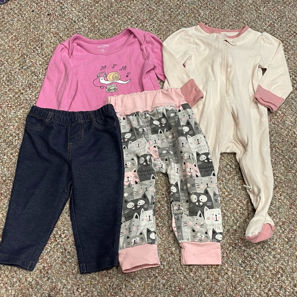Baby 6-9 Month Mixed Variety Bundle - Picture 5 of 6